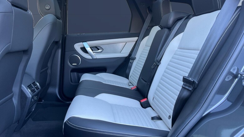 Land Rover Discovery Sport 2.0 D200 Dynamic SE 5dr Auto [5 Seat] Diesel Station Wagon